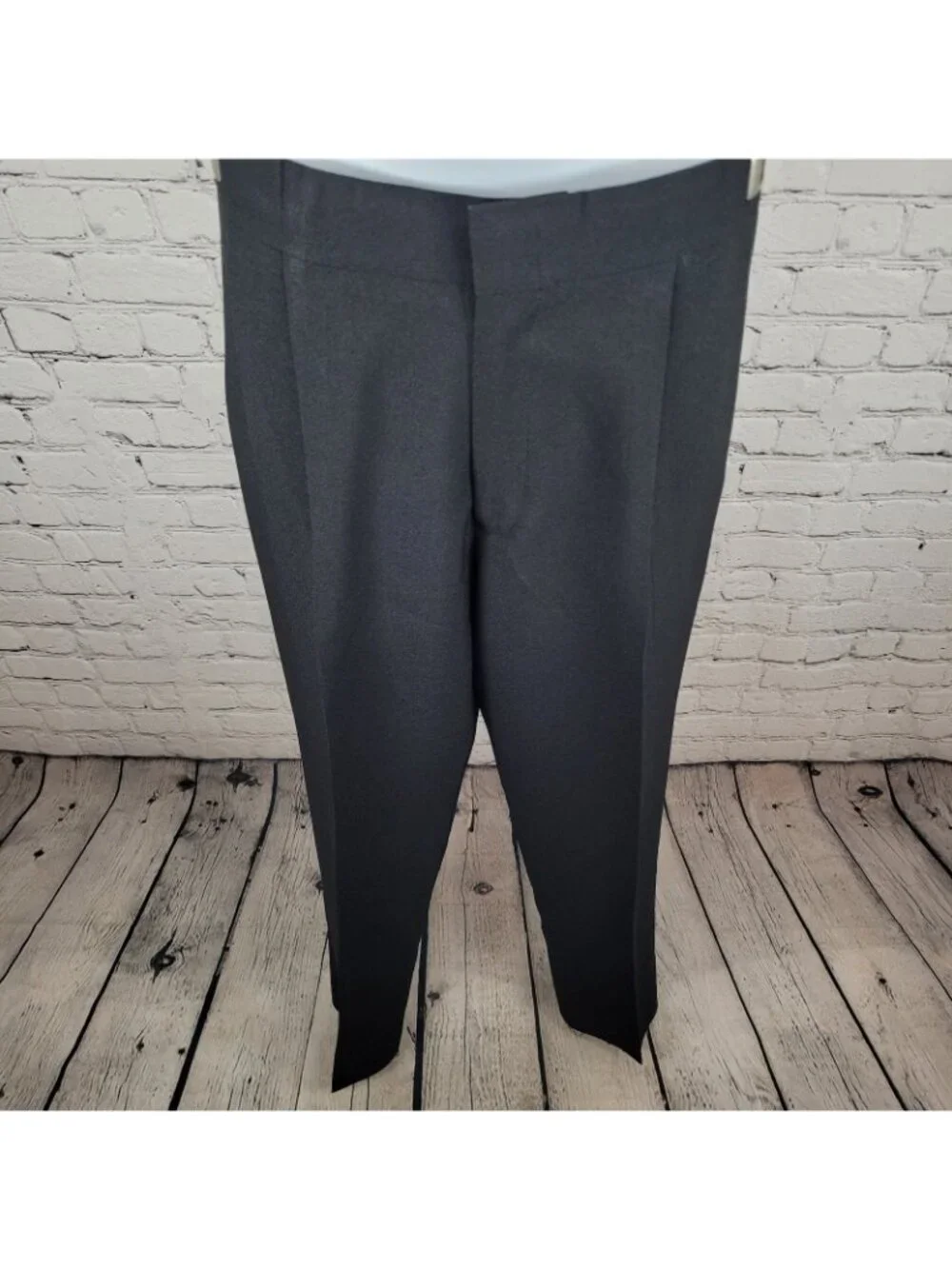 Formalwear Southeastern Black Tuxedo Suit Set Jacket Size 40R Pants 34R (32x33)